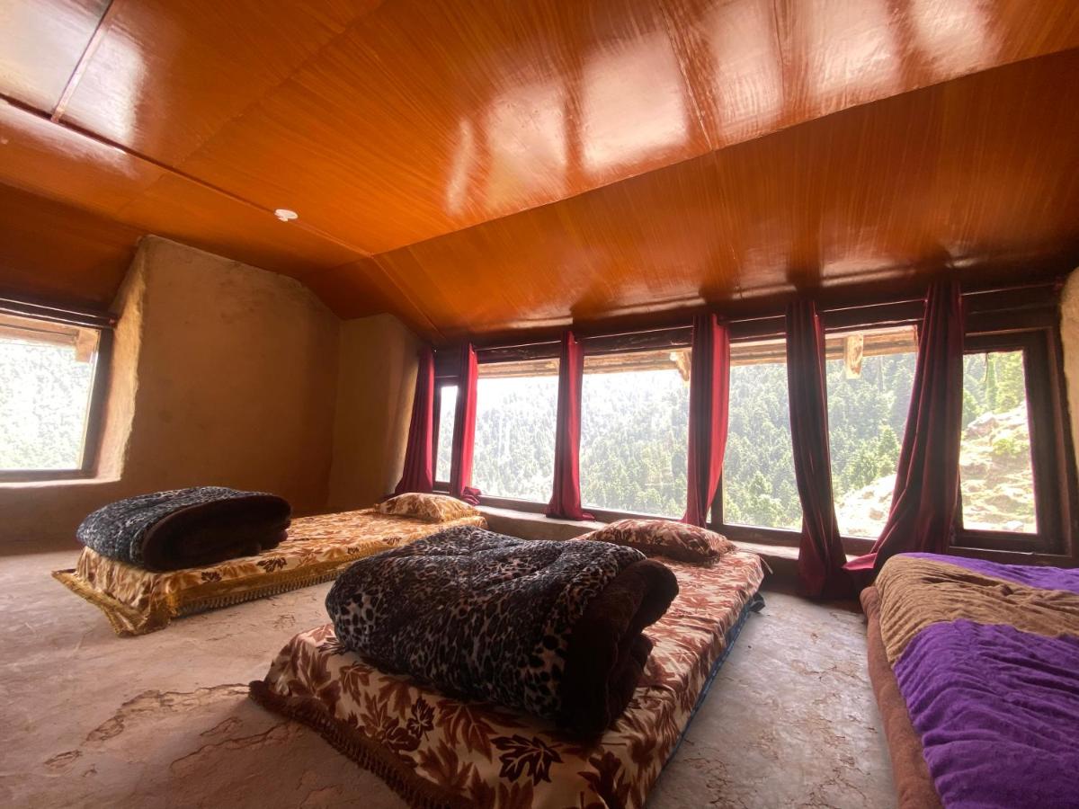 Bed in 6-Bed Mixed Dormitory Room