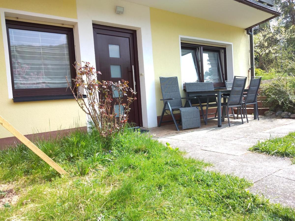 B&B Hemfurth-Edersee - Helena Ferienwohnung - Bed and Breakfast Hemfurth-Edersee