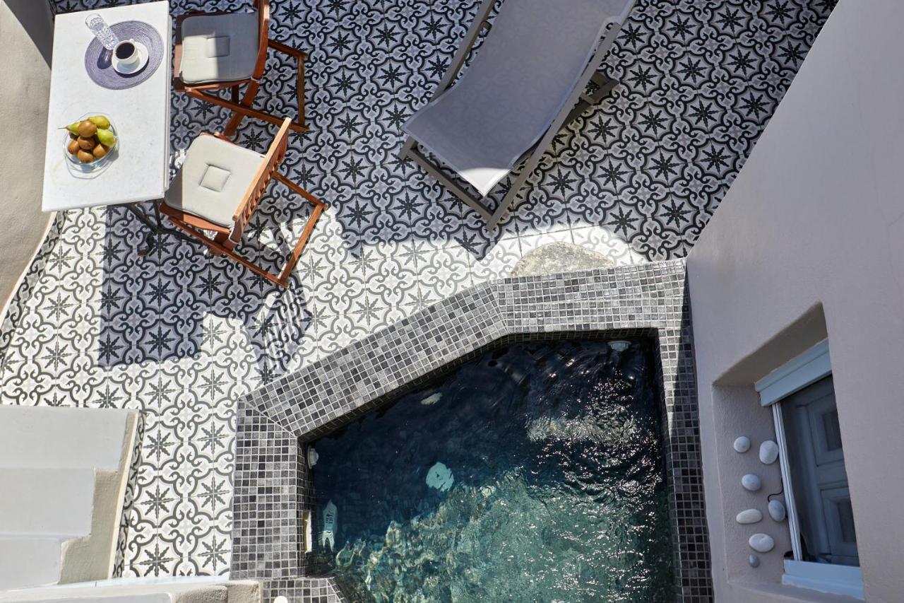 Amaya Felicity Villa with Caldera View & Outdoor Hot Tub