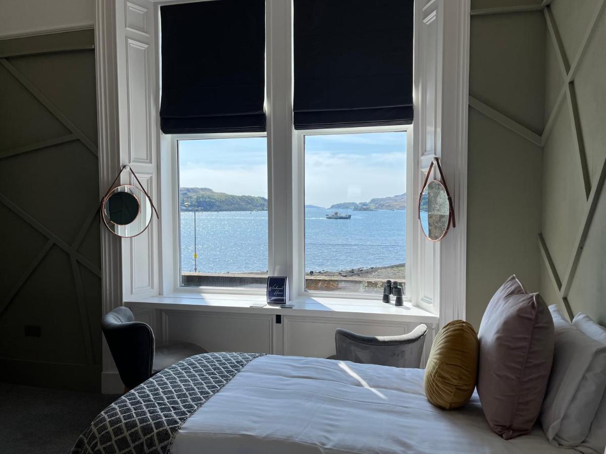 Tweepersoonskamer met 2 Aparte Bedden en Uitzicht op Zee