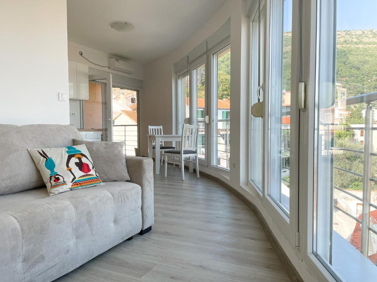 Studio with Terrace