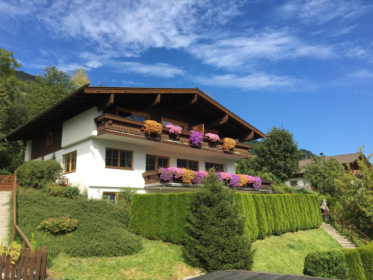 B&B Bruck an der Glocknerstrasse - Landhaus Bergner Alm - Bed and Breakfast Bruck an der Glocknerstrasse