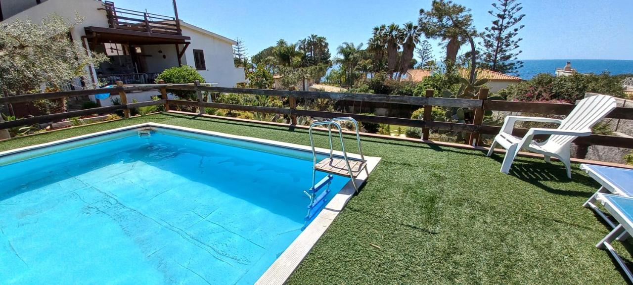 B&B Fontane Bianche - A Due Passi Dal Mare Con Piscina - Bed and Breakfast Fontane Bianche