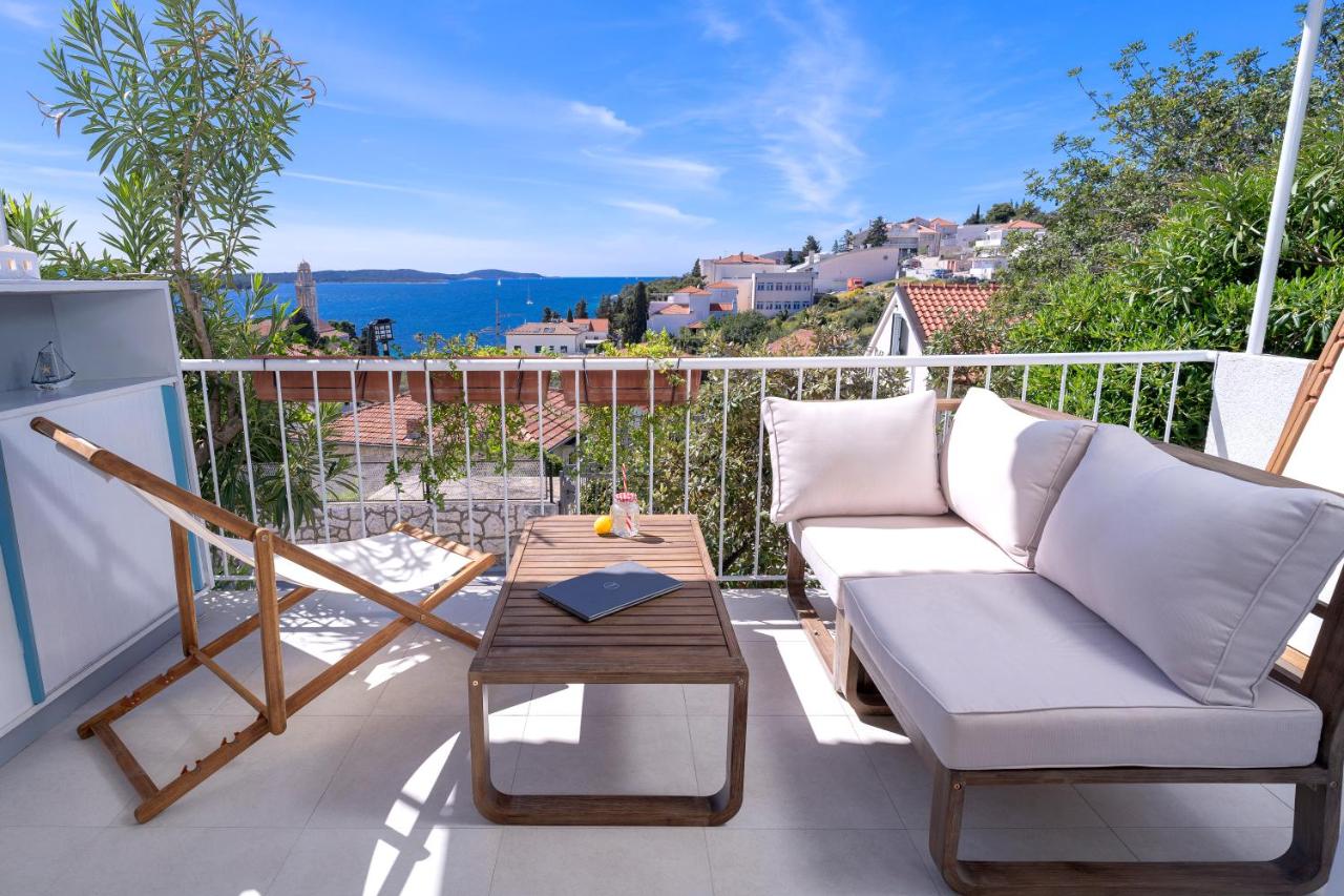AWAKEN Gorgeous Sea View Apartment - B&B Lesina