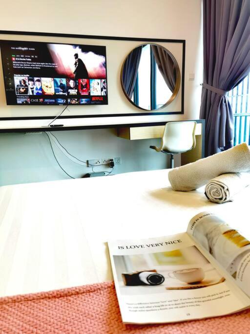 C2509 Almas Suites Muji Studio100mbpsNetflix By STAY - B&B