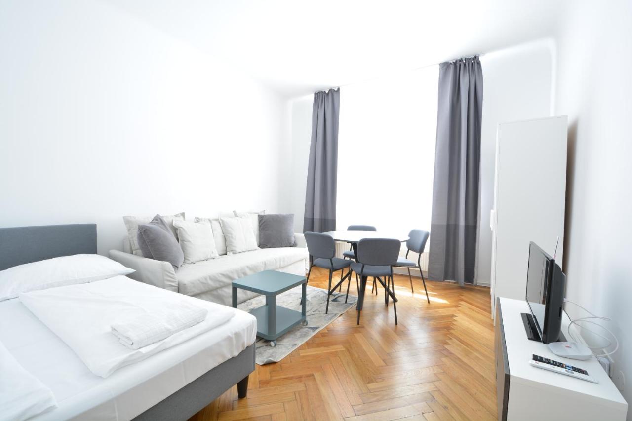 UNIVERSUM APARTMENT 4 - B&B