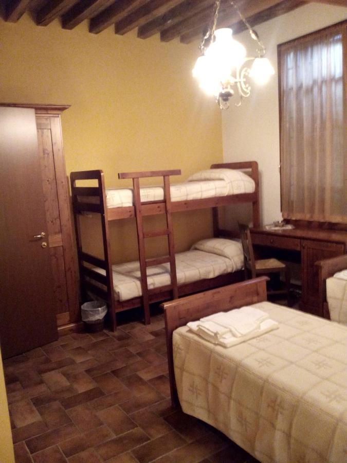 Chambre Quadruple avec Salle de Bains Privative