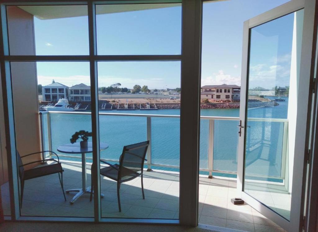 B&B Wallaroo - Apartment 3 Wallaroo Marina - Bed and Breakfast Wallaroo