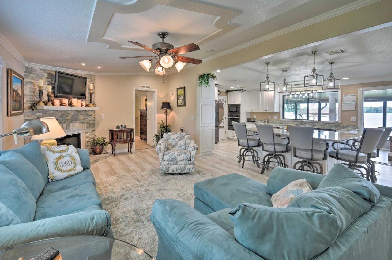 Picturesque Retreat on St Johns River and Docks - B&B Georgetown