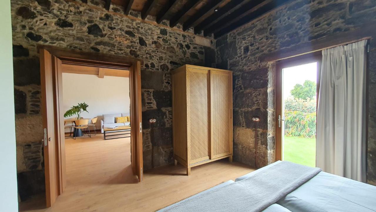 Apartment with Garden View