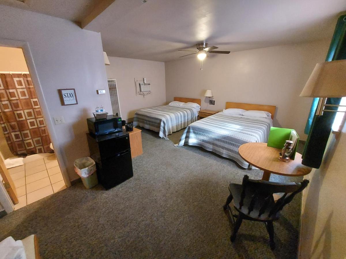 Classic Quadruple Room