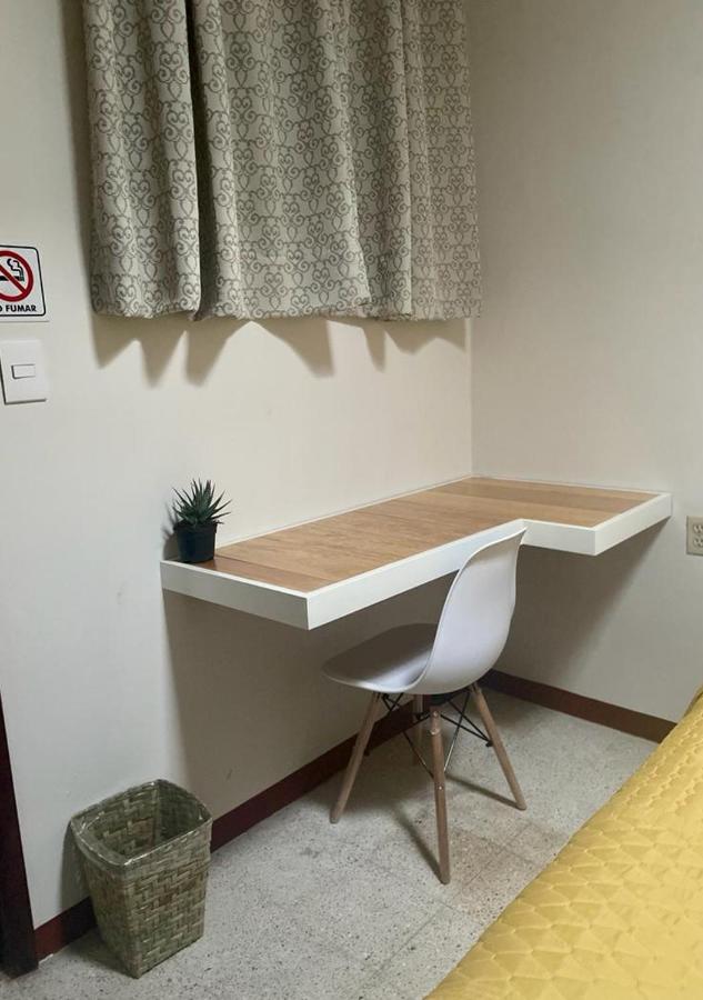 Zweibettzimmer mit Gemeinschaftsbad
