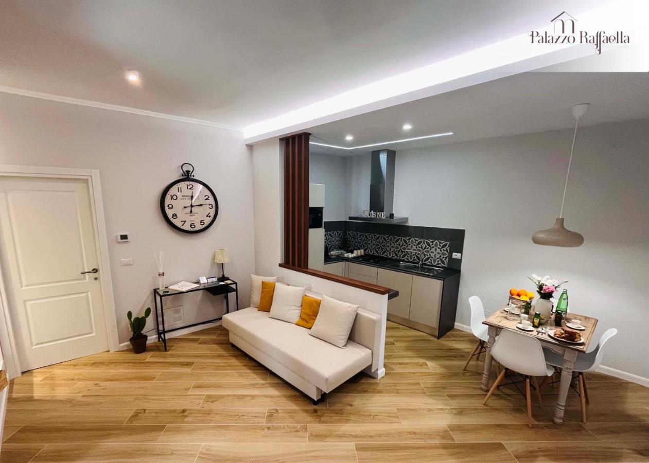 Appartamento Palazzo Raffaella - Ferienwohnung Castel Sant'Elia