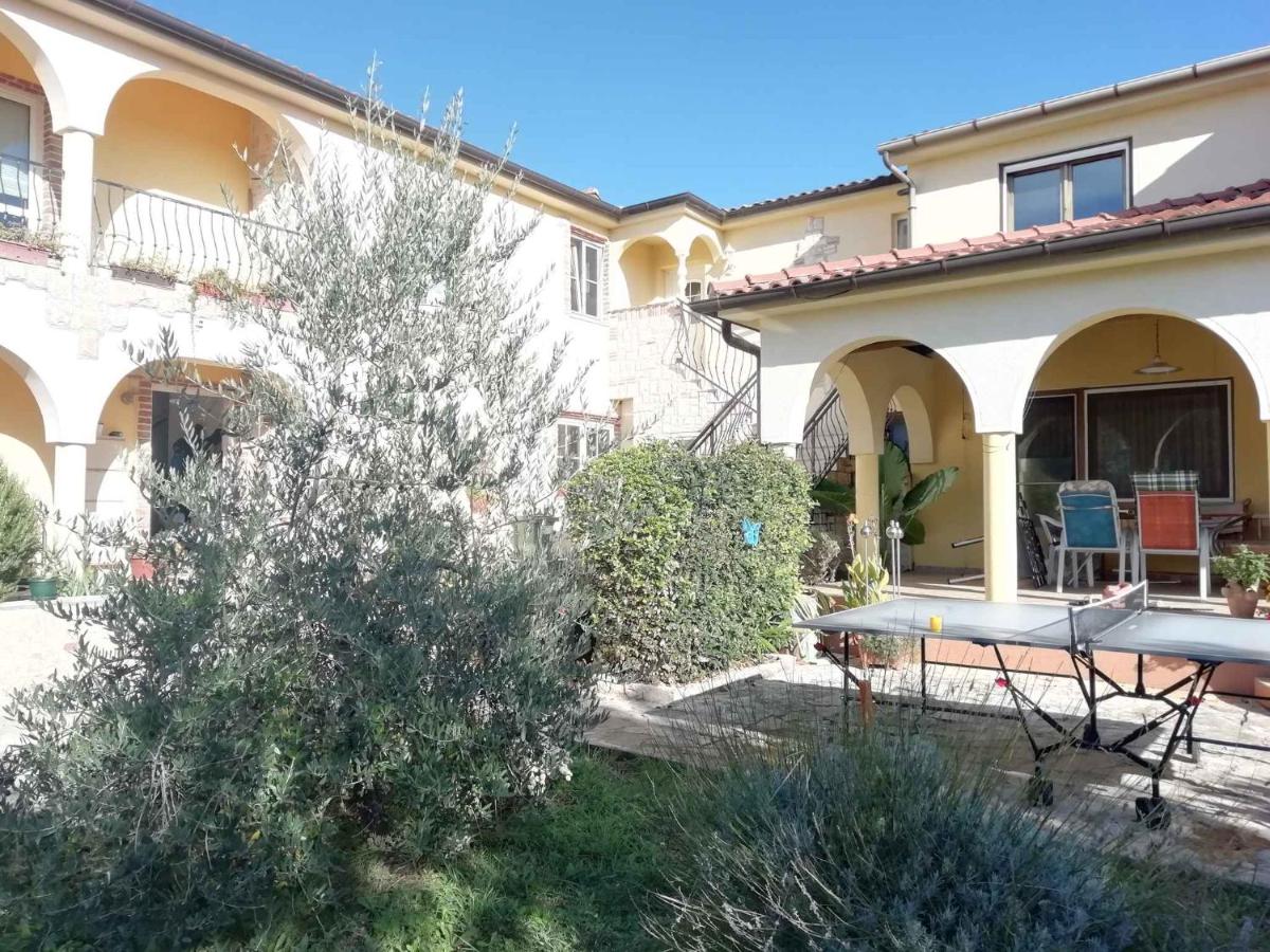 Apartments in Porec - Istrien 42541 - B&B