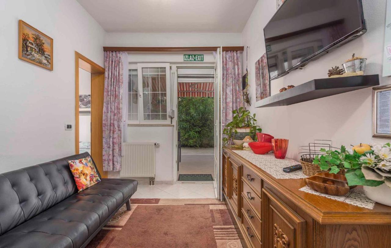 Apartments in Kukci - Istrien 42532 - B&B
