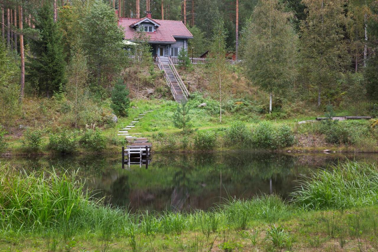 Three-Bedroom Cottage with Sauna - B