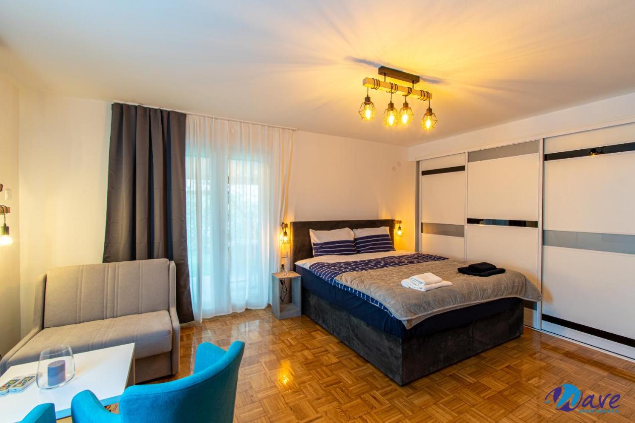 B&B Velika Gorica - MODERN apartments WAVE near the AIRPORT - Bed and Breakfast Velika Gorica