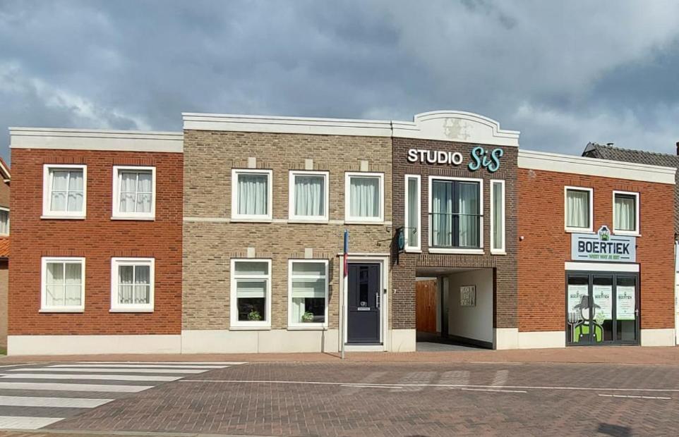 B&B Steenbergen - Hotel Studio SIS - Bed and Breakfast Steenbergen