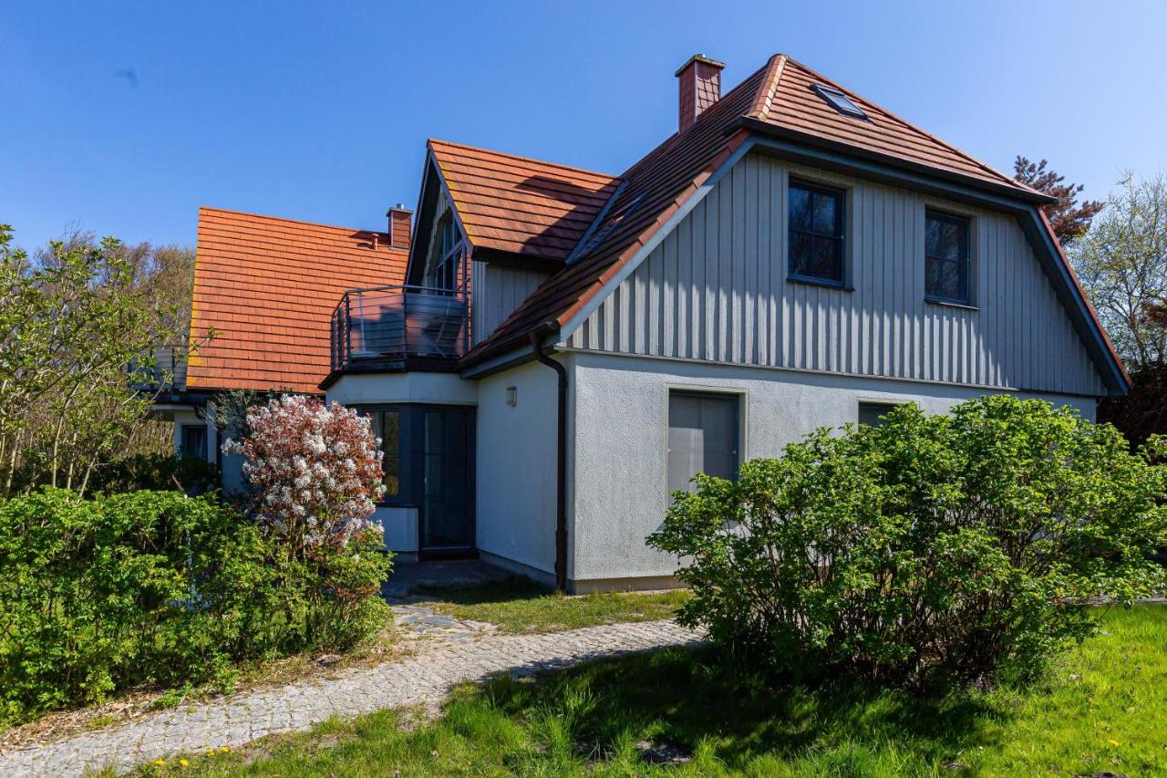 Strandhaus Wustrow - Wohnung 4 - Bed and Breakfast Wustrow