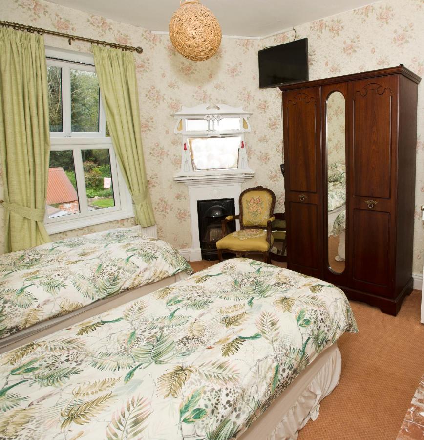 Chambre Lits Jumeaux avec Salle de Bains