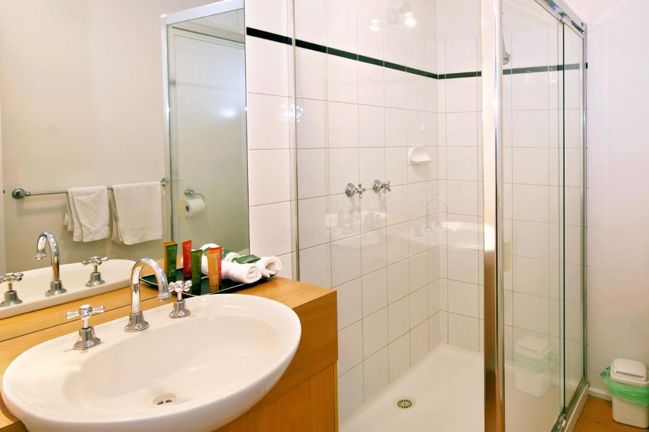 Economy Suite