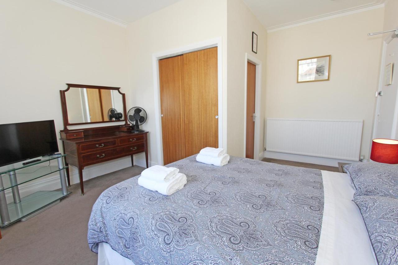 Double Room with Private Bathroom - First Floor