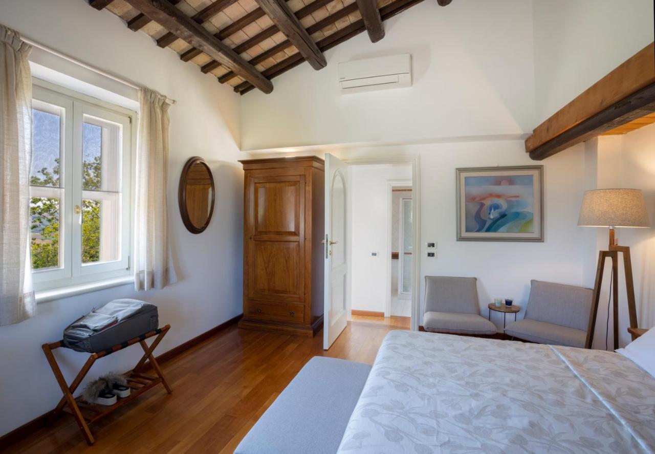 Luxury Triple Room