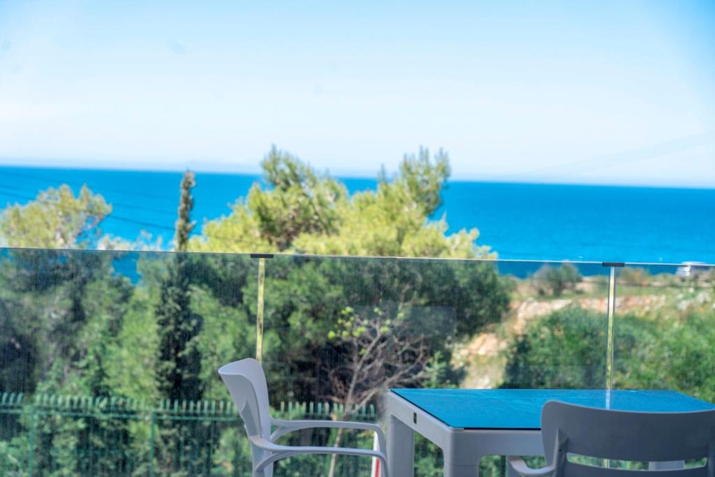 Elite Residence - Seafront Apartments - Chambres d’hôtes Saranda