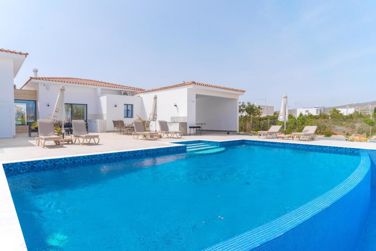 Aretousa Dyo by Prestige Bookings - Bed and Breakfast
