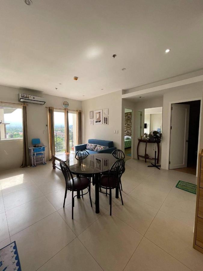 B&B Davao - 2 BR Unit in a Prestige Condo Residences near SM Ecoland - Bed and Breakfast Davao