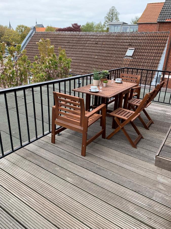 Charmante Ferienwohnung mit Terrasse im Herzen von Norden - Chambres d'hôtes Norden