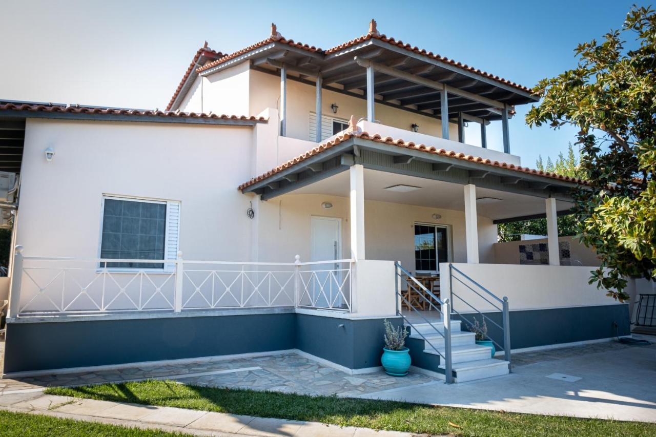 Green House Ariadni - B&B Loutsa