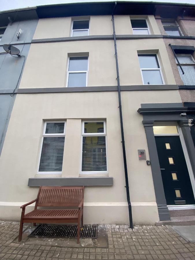 Blackpool Abode - 20 Bairstow Street - B&B Blackpool