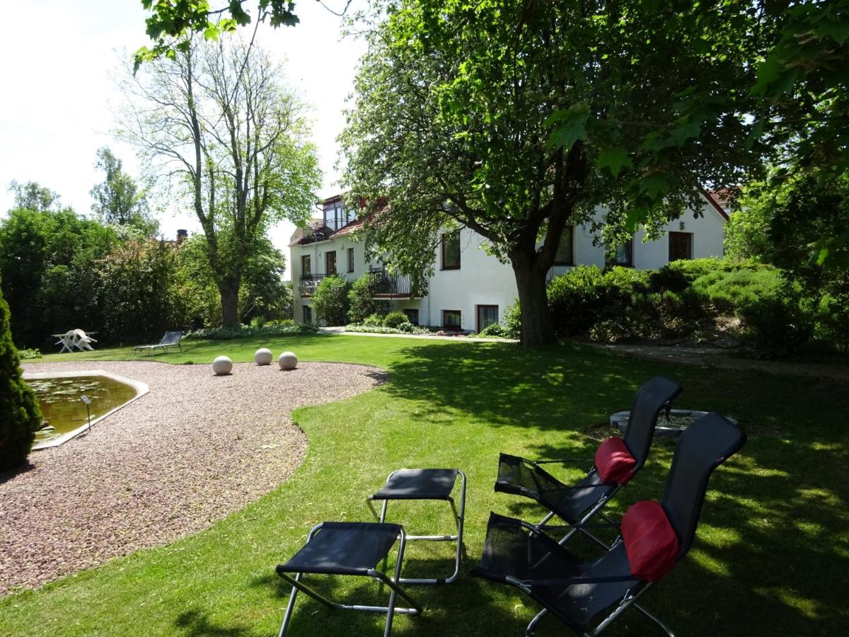 Lägenhet Thujan, Solrosen i Simrishamn-Österlen - B&B Simrishamn