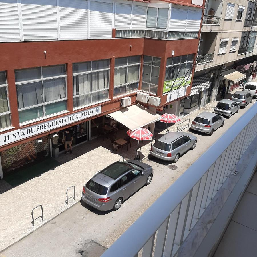 Almada Cristo Rei - B&B