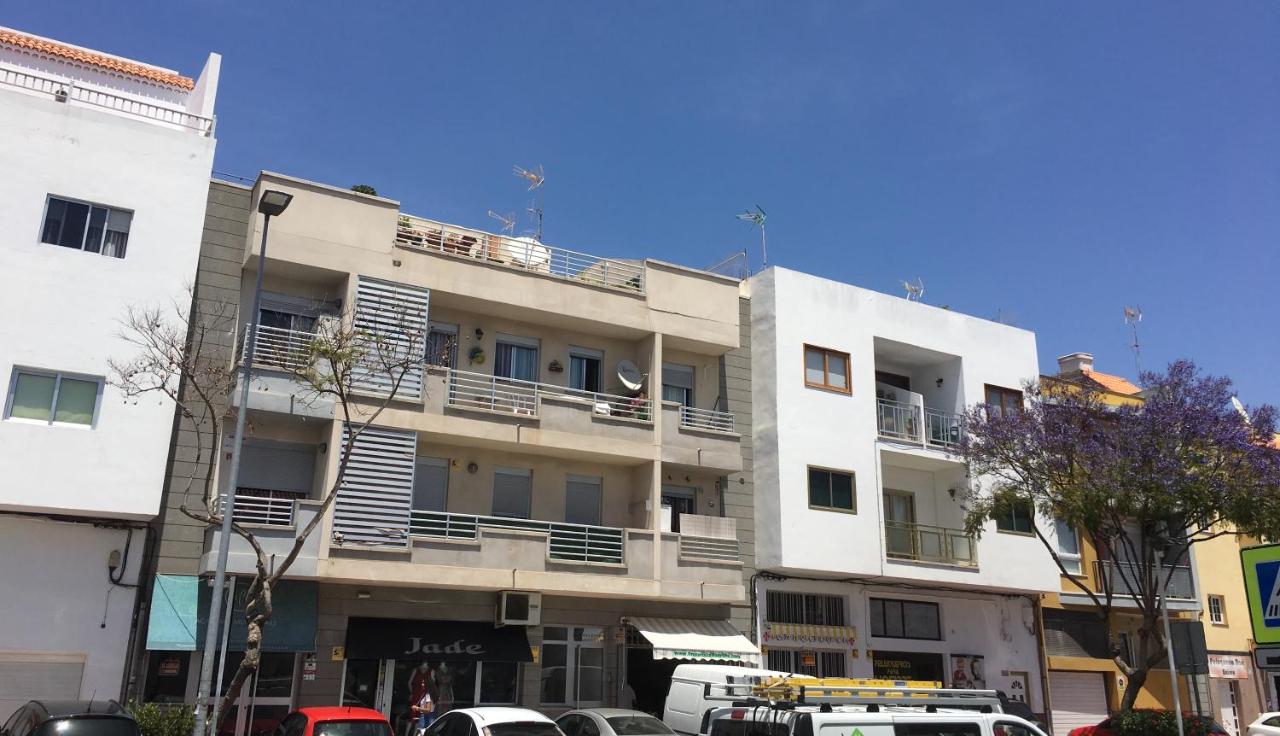 Cosy Apartment with Rooftop Terrace and Wifi - B&B
