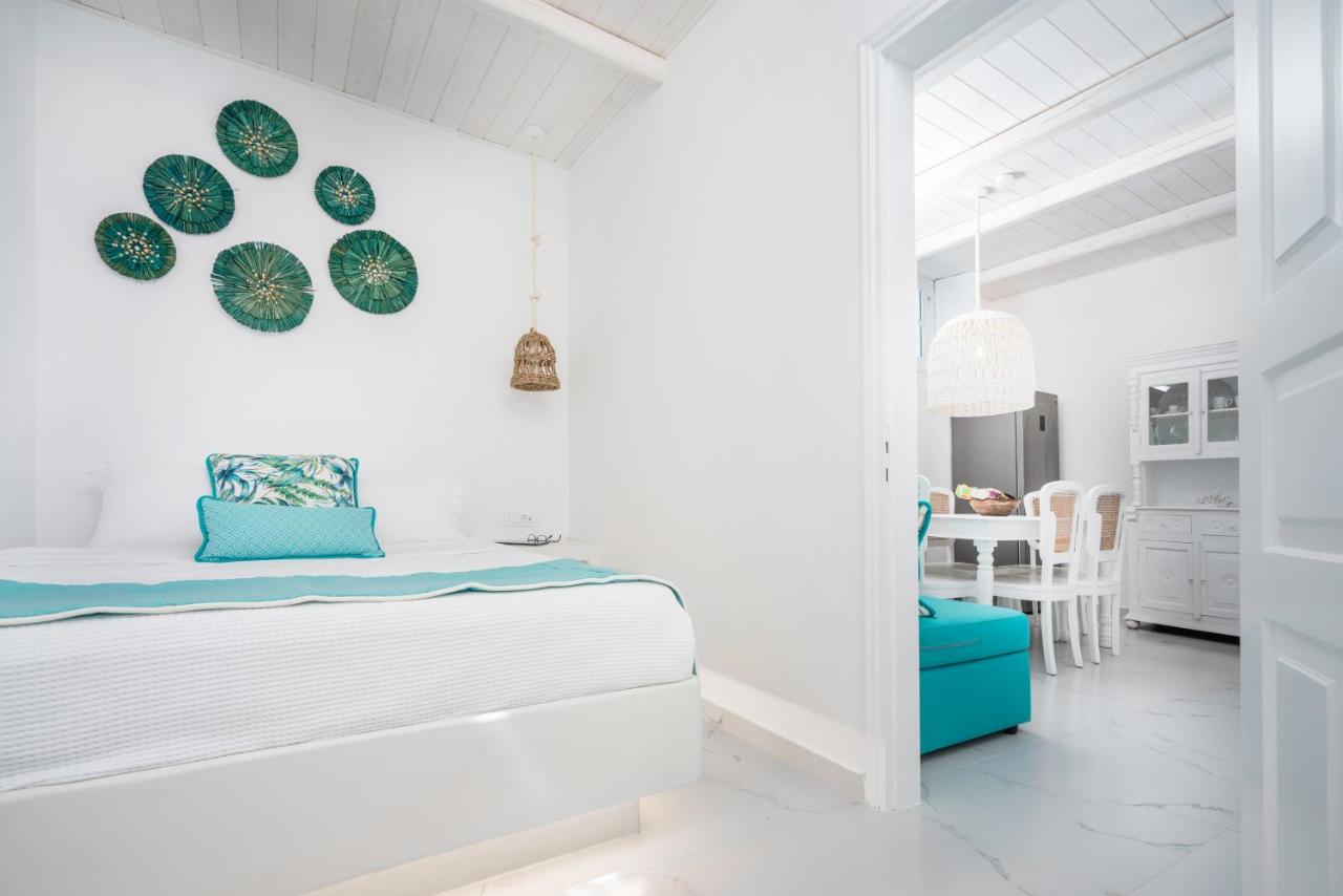Emerald 3 Bedroom Sunset & Sea View Villa with Private Pool & Hot Tub