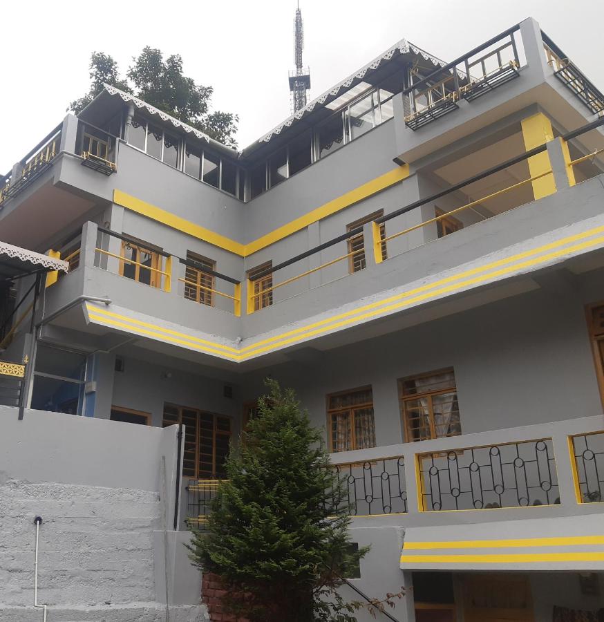 the DEW DROP HOME STAY - Bed and Breakfast Kurseong