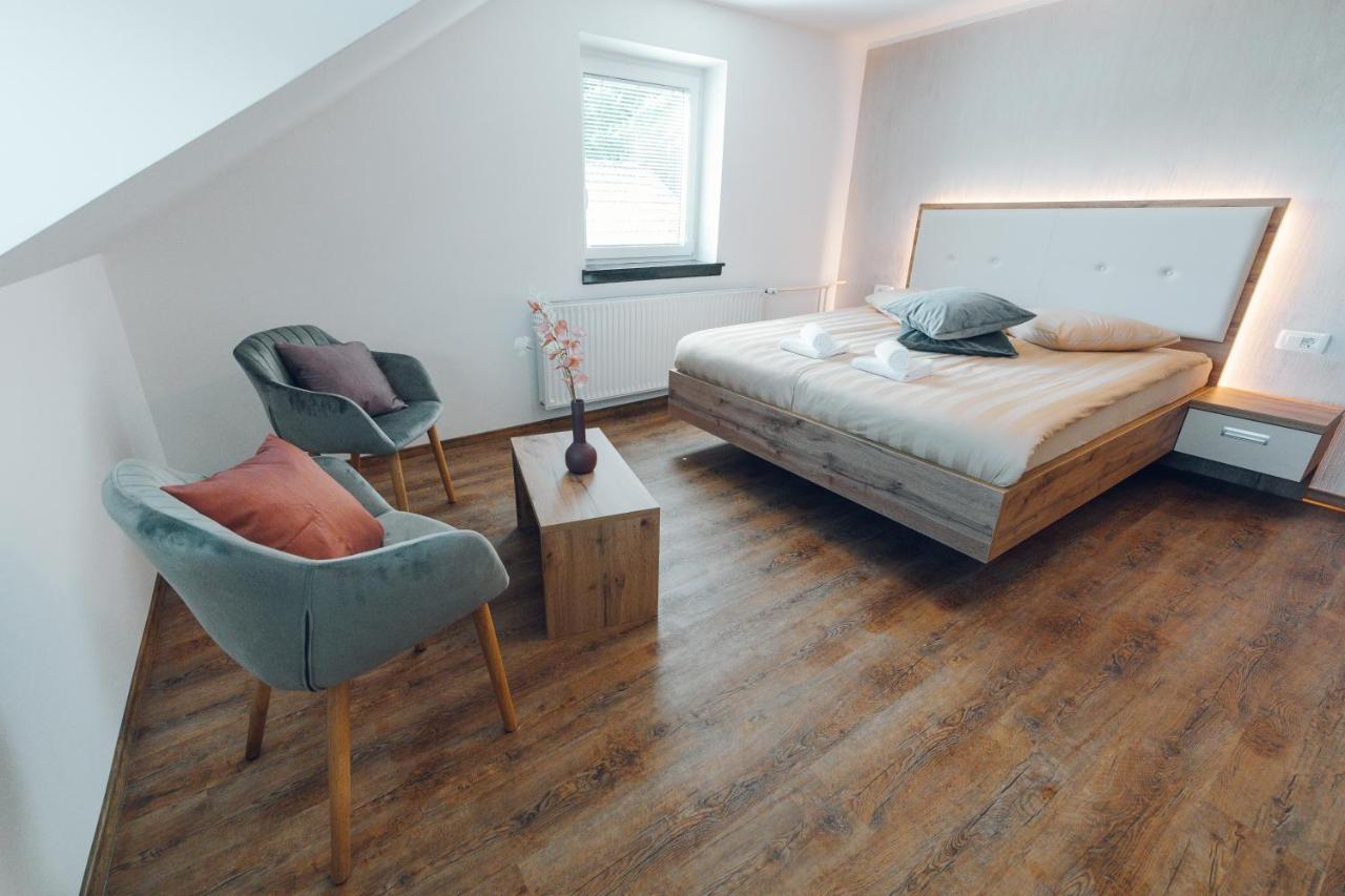 Chambre Familiale avec Salle de Bains Privative