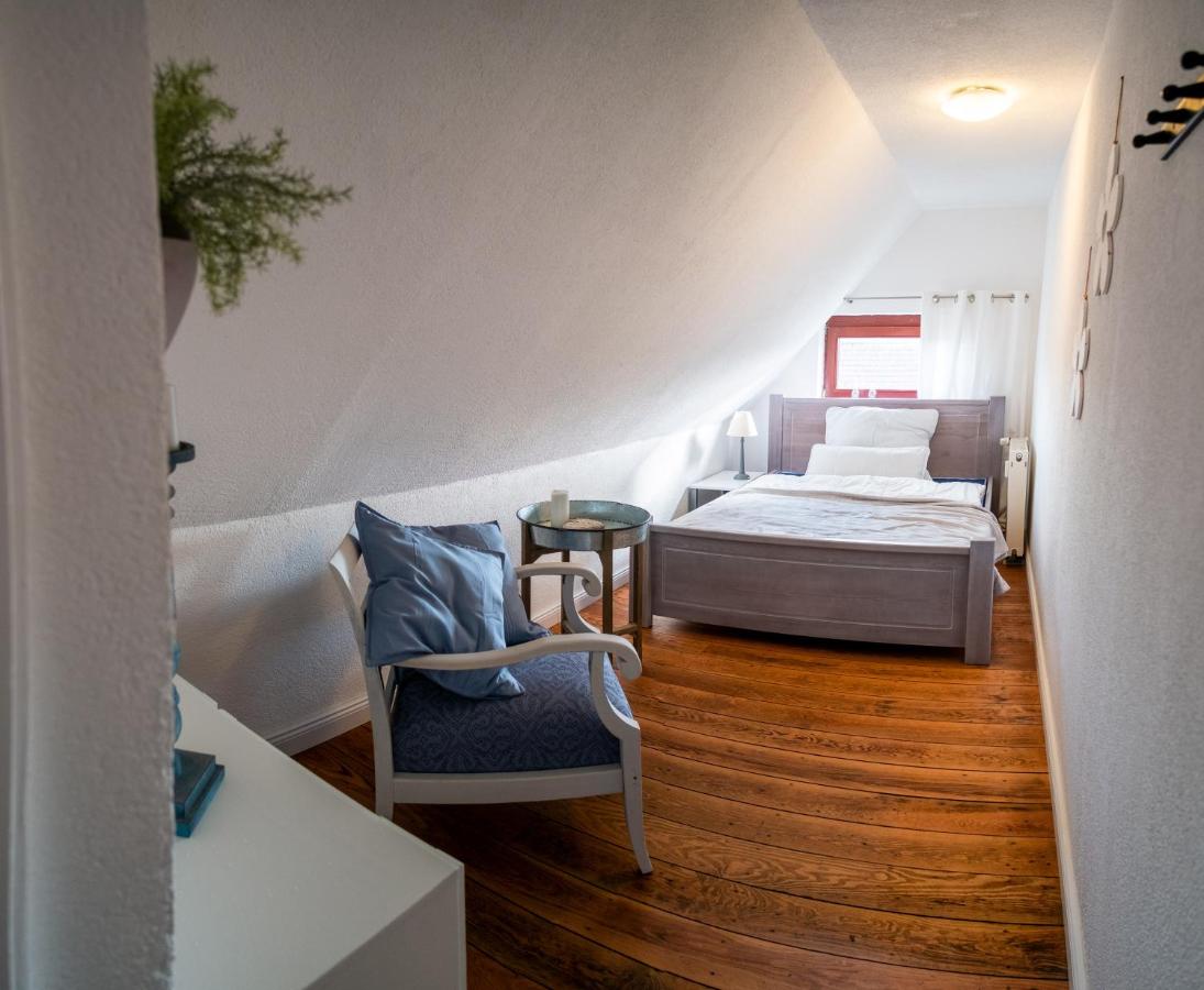 Ferienwohnung Adolfshof OG - Ferienwohnung Nüchel