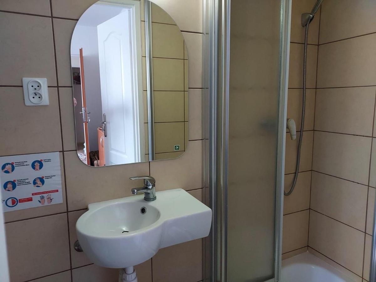 Eenpersoonskamer met Badkamer