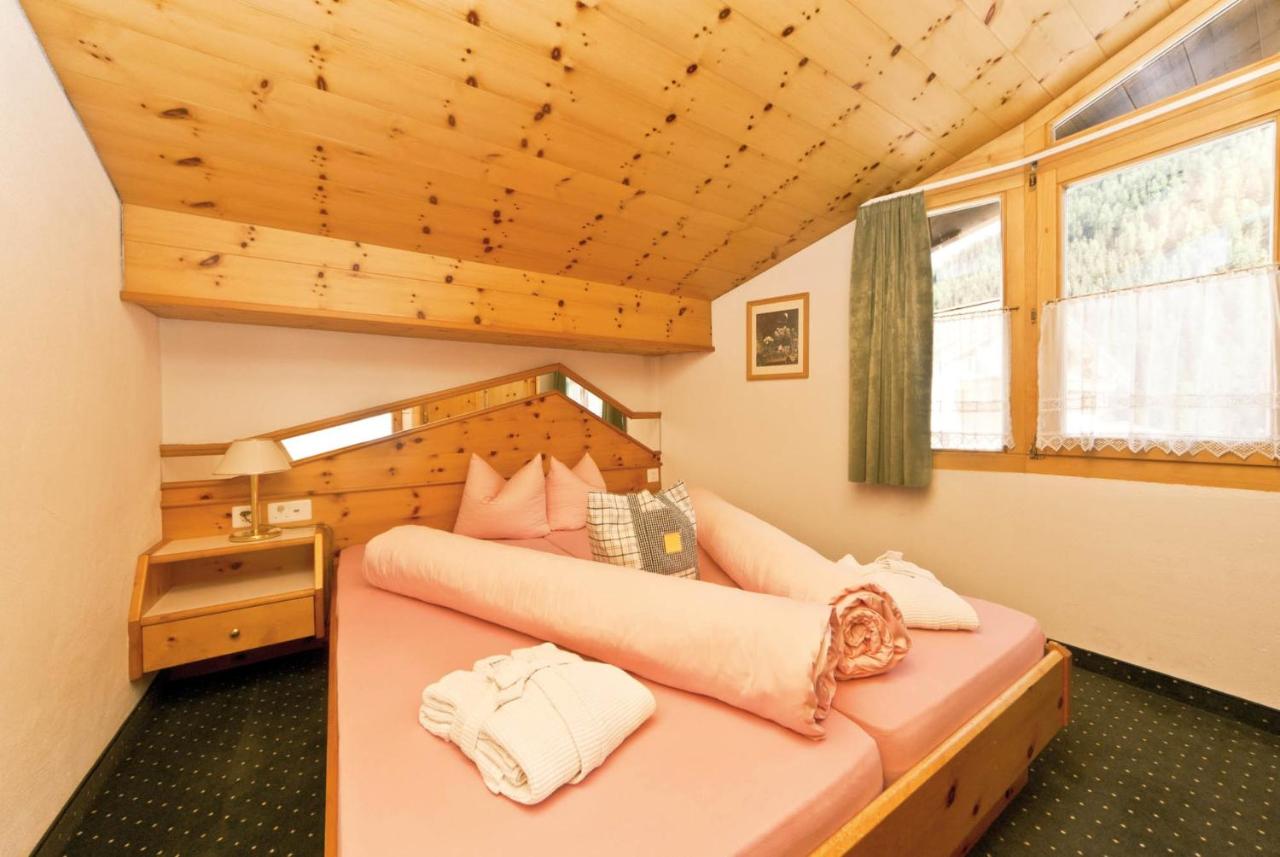 Appartamento con 1 Camera da Letto e Terrazza All'Ultimo Piano (2 Adulti)