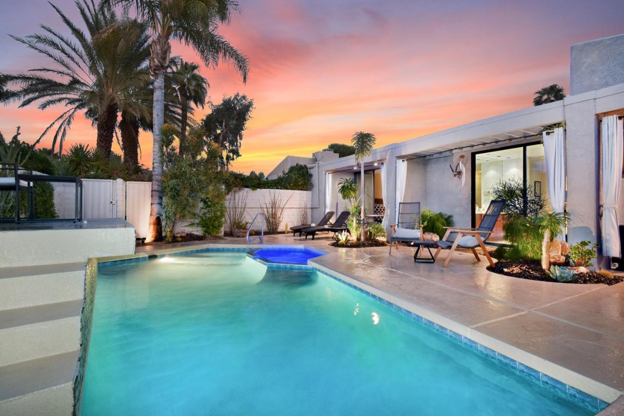 B&B Palm Springs - Sundance Villa Condo E Permit# 2845 - Bed and Breakfast Palm Springs