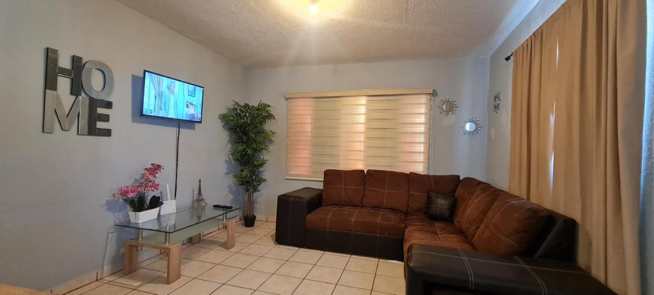 GATED AND SECURED APPARTMENT 6 MINS FROM THE BEACH - B&B