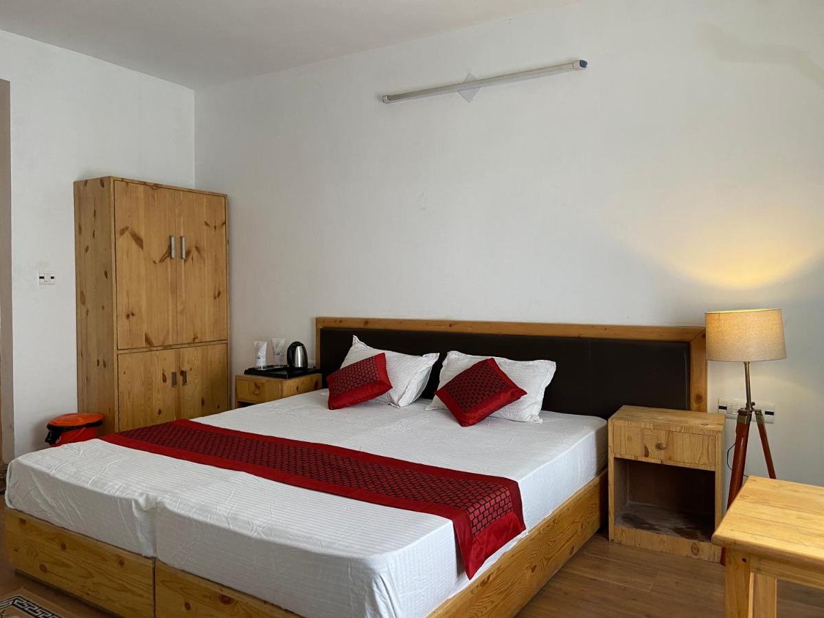Deluxe Double or Twin Room with Garden View