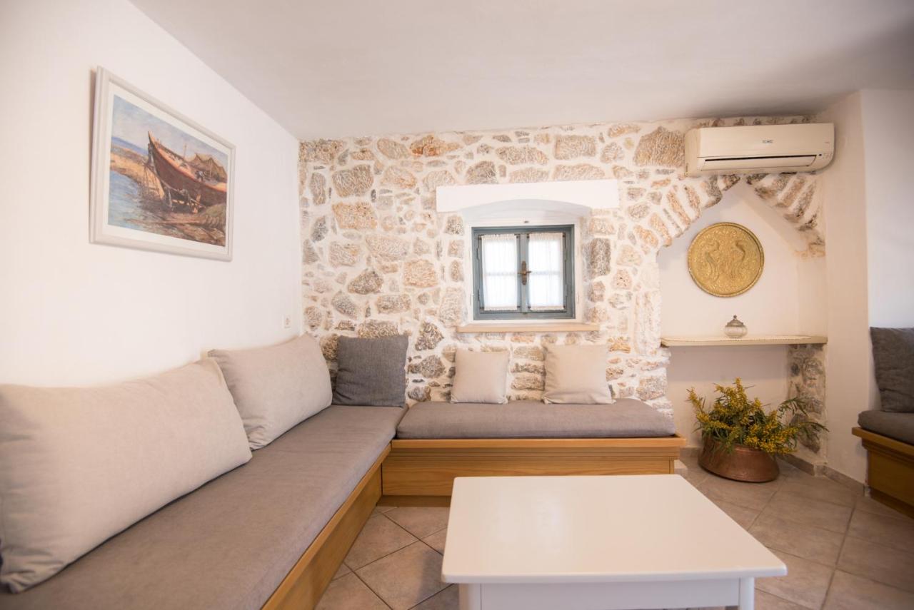 Amazing View-Traditional Home - B&B Calino