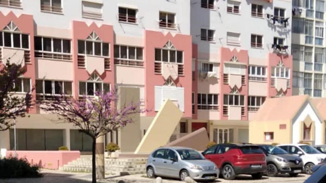 Remarkable 1 Bedroom Apartment Costa da Caparica - B&B