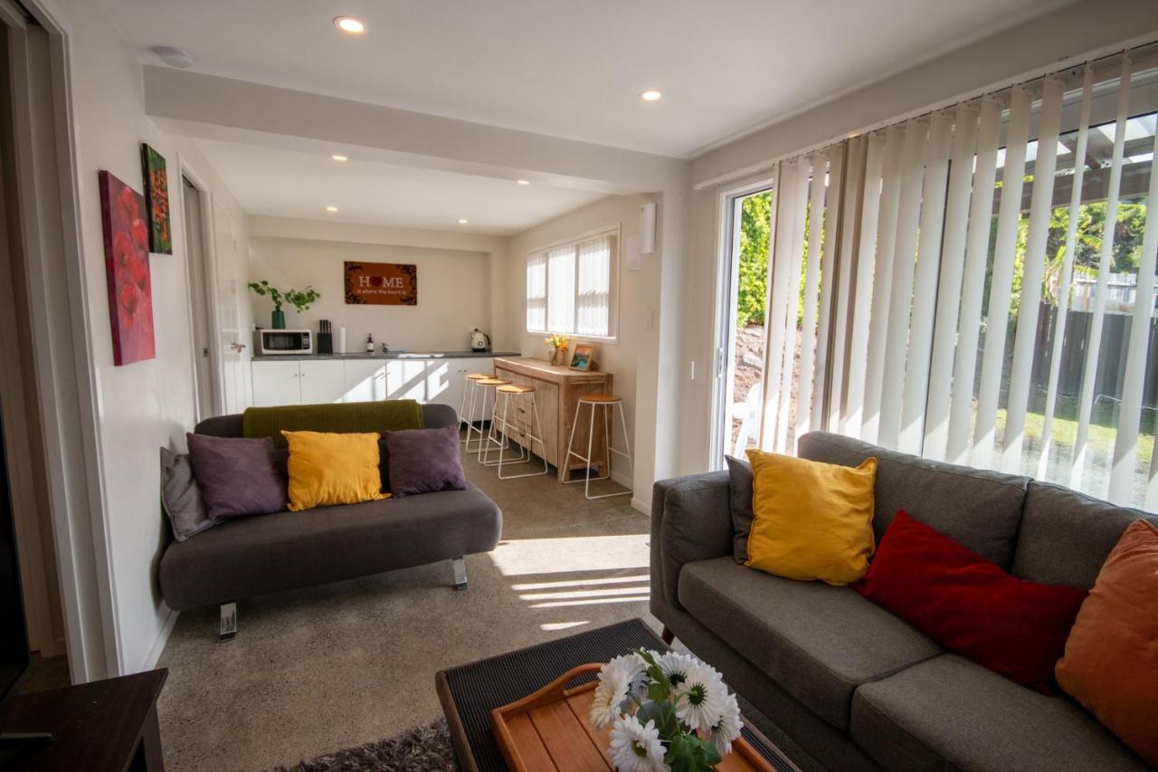 B&B Auckland - Centrally Located 1 Bedroom Apartment in Auckland - Bed and Breakfast Auckland