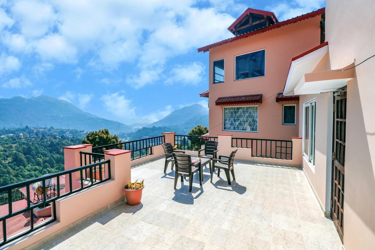 Studio with Balcony