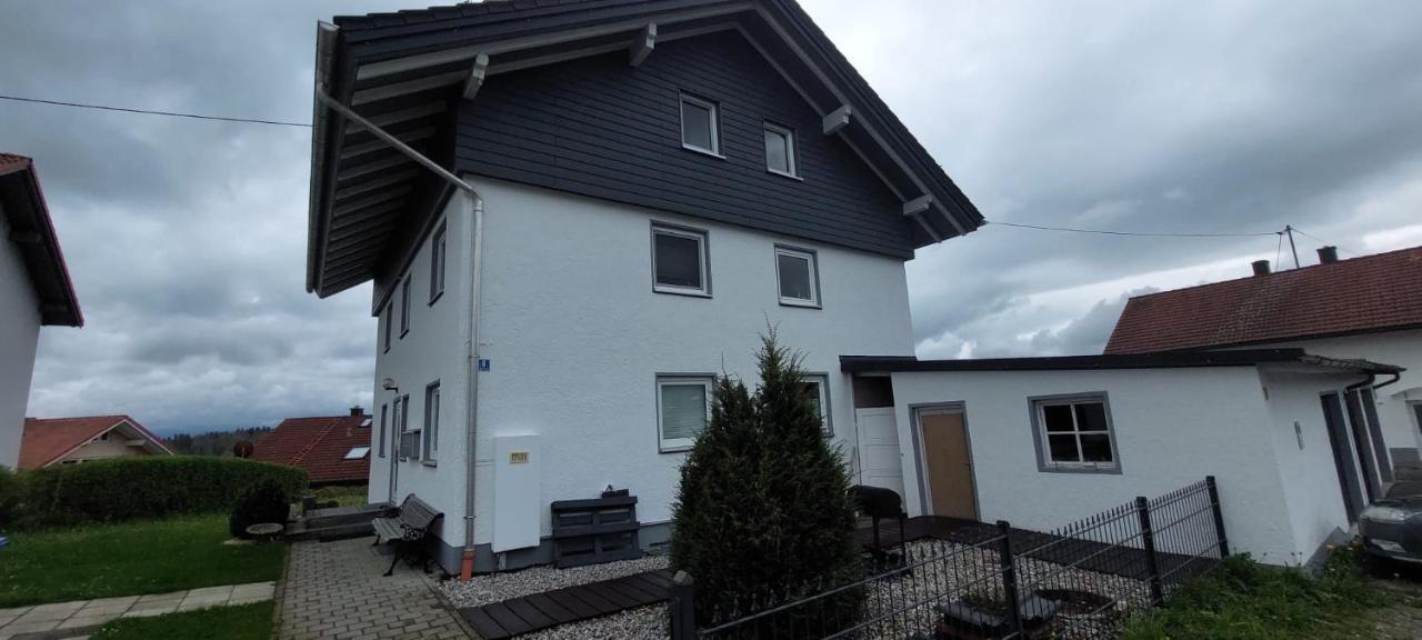 Green-Art-Living für 3 im Allgäu mit Queensize & WIFI - B&B